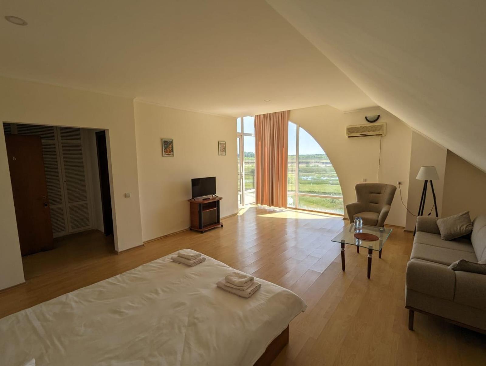Hotel Tsiskari Ianet'i Εξωτερικό φωτογραφία